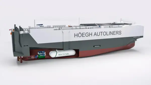 Schnittdarstellung eines Höegh Autoliners, eines Mehrzweck-Autotransporters, mit sichtbarem Multi-Fuel-Tank und Antriebssystem.